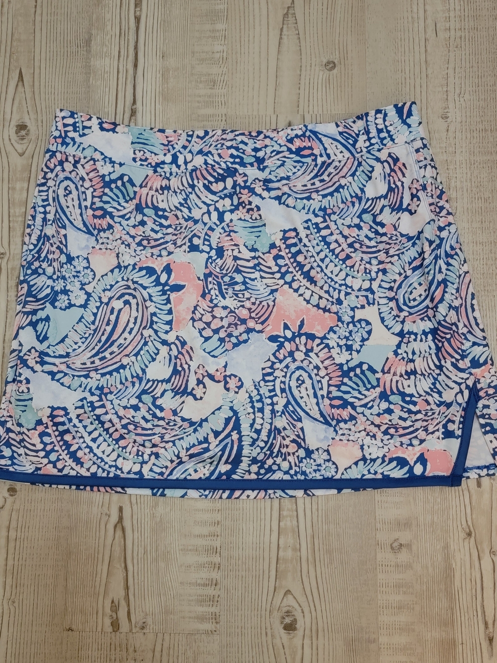 crown & ivy Blue, Pink and White Paisley Skort XL Athleisure Athletic Golf